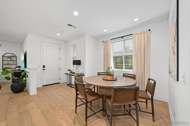 1156 E Cove Pl., Encinitas, CA 92024