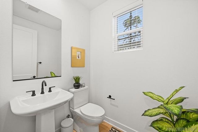 1156 E Cove Pl., Encinitas, CA 92024