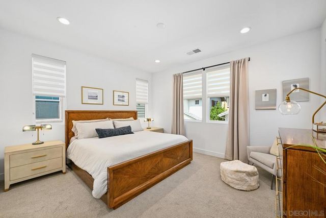1156 E Cove Pl., Encinitas, CA 92024