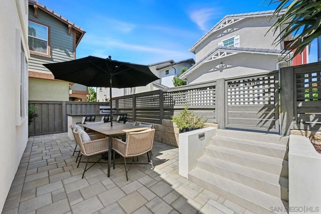 1156 E Cove Pl., Encinitas, CA 92024