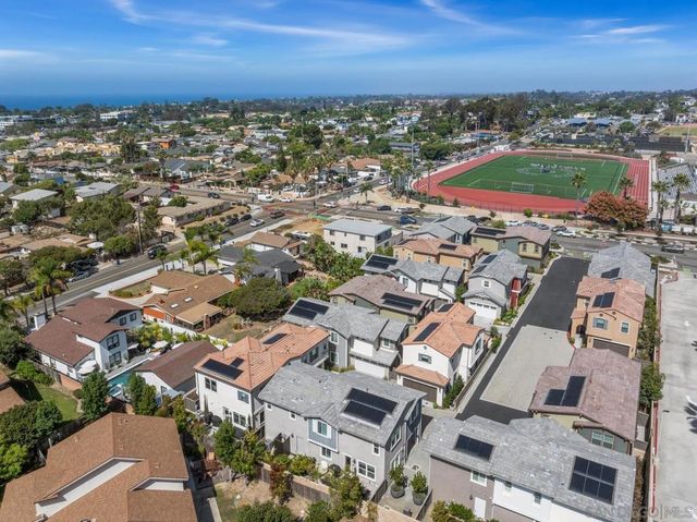 1156 E Cove Pl., Encinitas, CA 92024