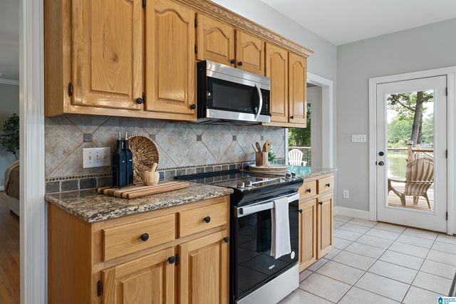108 SADDLE LAKE DRIVE, Alabaster, AL 35007