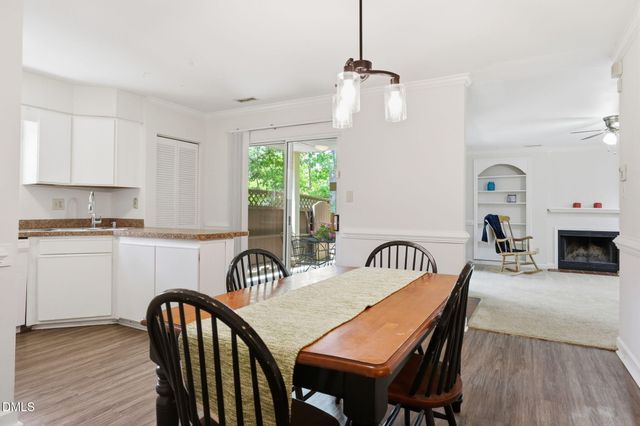 381 Summerwalk Circle, Chapel Hill, NC 27517