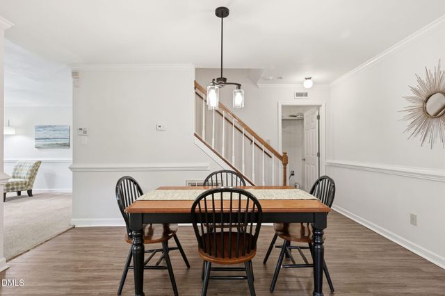 381 Summerwalk Circle, Chapel Hill, NC 27517
