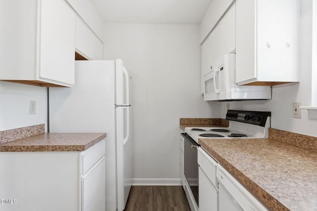 381 Summerwalk Circle, Chapel Hill, NC 27517