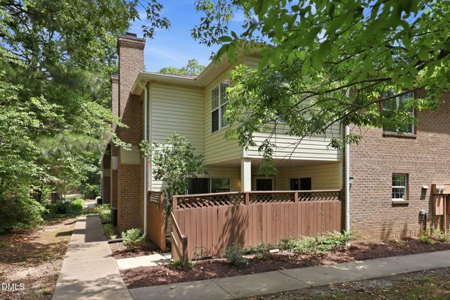 381 Summerwalk Circle, Chapel Hill, NC 27517