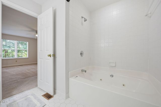 381 Summerwalk Circle, Chapel Hill, NC 27517