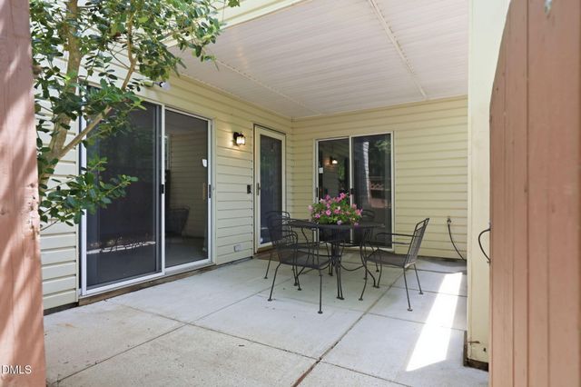 381 Summerwalk Circle, Chapel Hill, NC 27517
