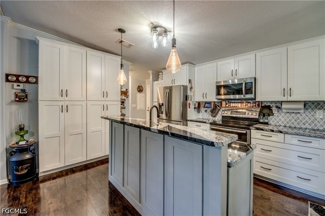 356 Sacramento ST, North Fort Myers, FL 33903