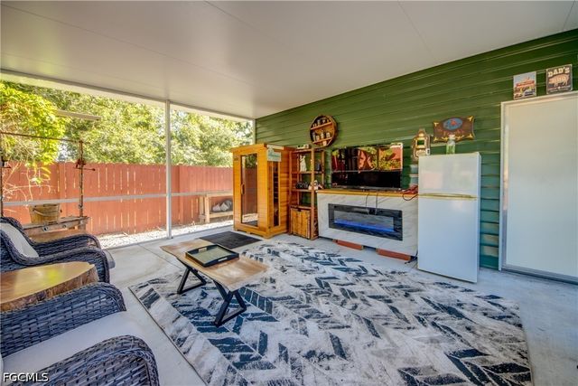 356 Sacramento ST, North Fort Myers, FL 33903