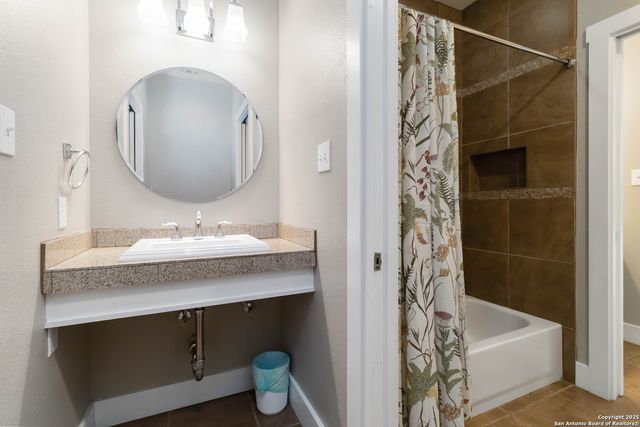 25931 Hootananny, San Antonio, TX 78260