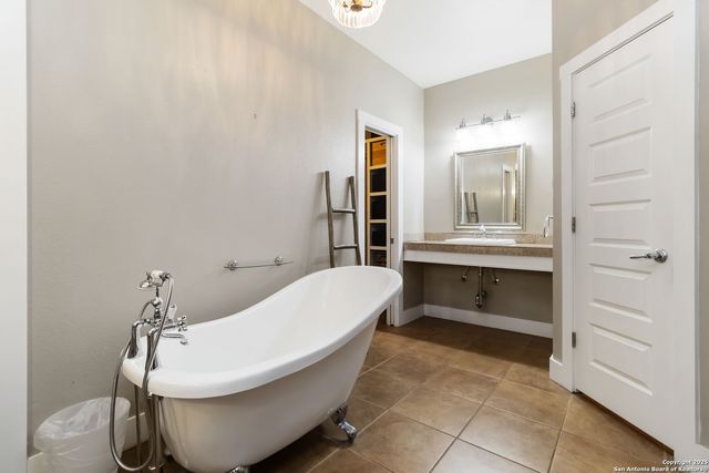 25931 Hootananny, San Antonio, TX 78260