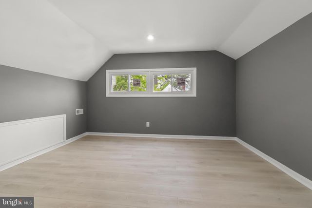 3 INDIAN CREEK WAY, Levittown, PA 19057