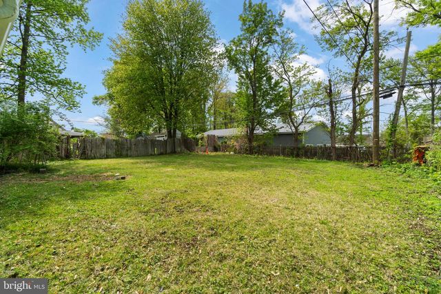 3 INDIAN CREEK WAY, Levittown, PA 19057