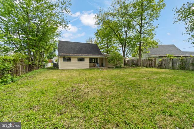 3 INDIAN CREEK WAY, Levittown, PA 19057