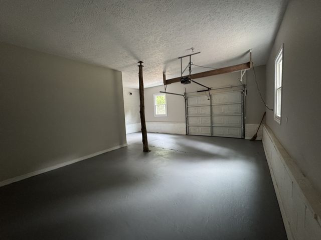 7880 Johnny Crow Rd, Lyles, TN 37098