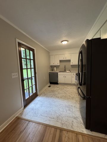 7880 Johnny Crow Rd, Lyles, TN 37098