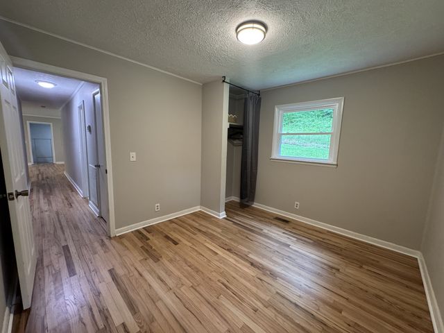 7880 Johnny Crow Rd, Lyles, TN 37098