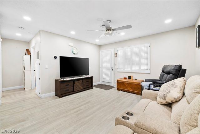 2141 Twickenham Place D, Las Vegas, NV 89108