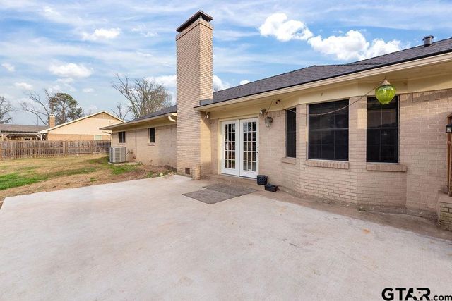811 Trenton, Tyler, TX 75703