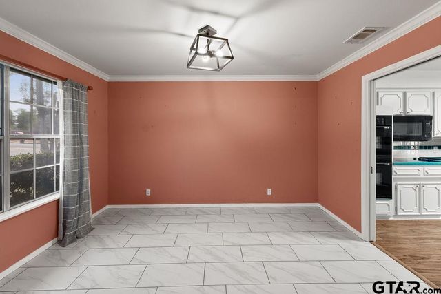 811 Trenton, Tyler, TX 75703