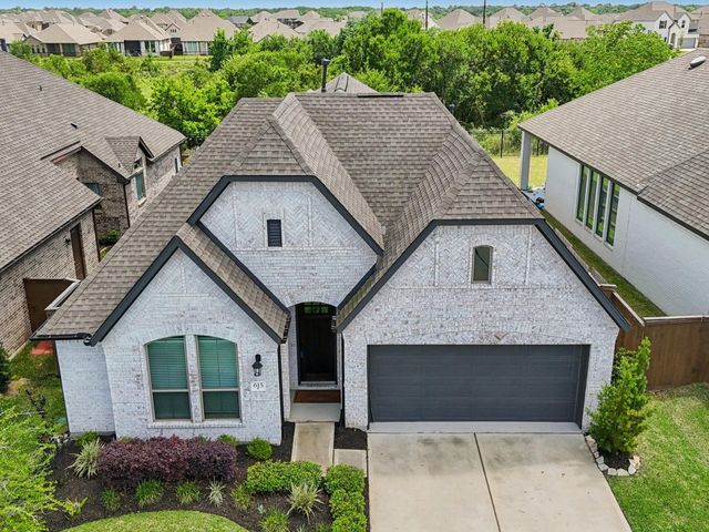 615 Livermore Street, Webster, TX 77598