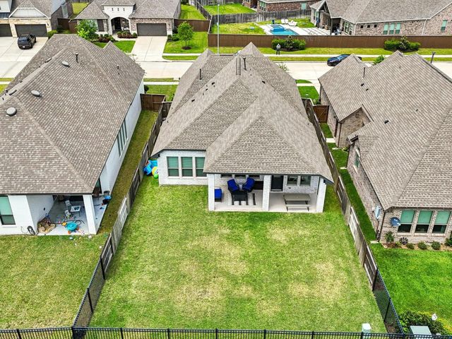615 Livermore Street, Webster, TX 77598