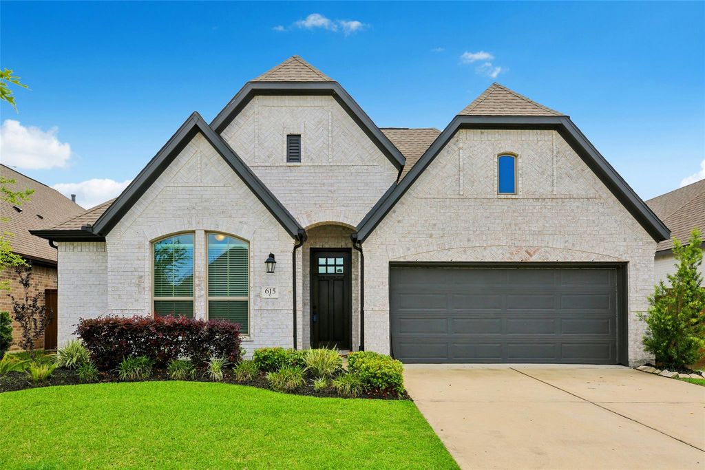 615 Livermore Street, Webster, TX 77598