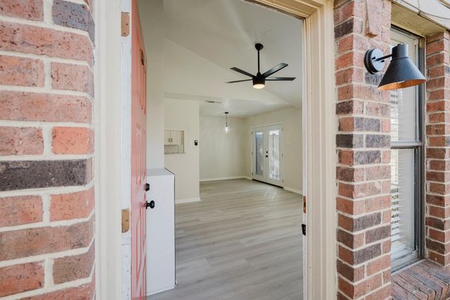 2240 Tarpley Road 34, Carrollton, TX 75006