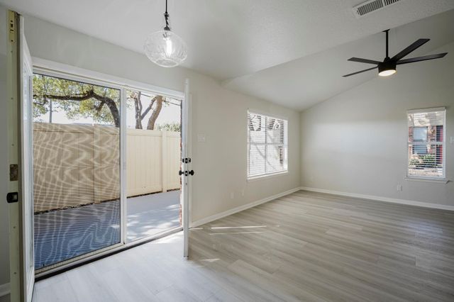 2240 Tarpley Road 34, Carrollton, TX 75006