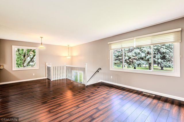 8824 N Maplebrook Court, Brooklyn Park, MN 55445
