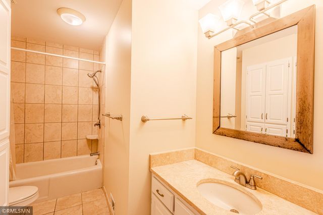 8824 N Maplebrook Court, Brooklyn Park, MN 55445