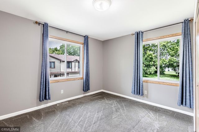8824 N Maplebrook Court, Brooklyn Park, MN 55445