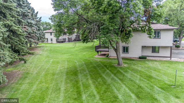 8824 N Maplebrook Court, Brooklyn Park, MN 55445