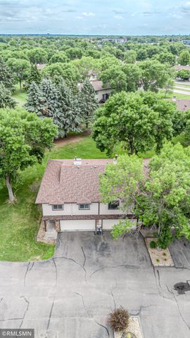 8824 N Maplebrook Court, Brooklyn Park, MN 55445