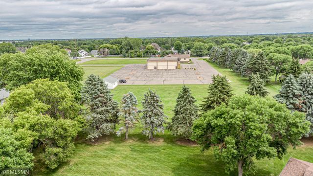 8824 N Maplebrook Court, Brooklyn Park, MN 55445