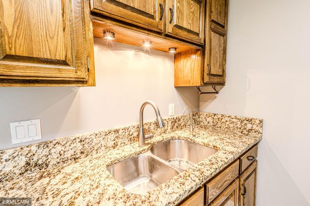 8824 N Maplebrook Court, Brooklyn Park, MN 55445