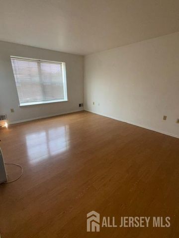 778 Harbortown Boulevard, Perth Amboy, NJ 08861