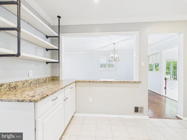 9201 CHERRYTREE DR, Alexandria, VA 22309