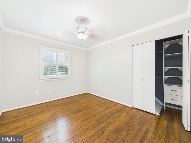 9201 CHERRYTREE DR, Alexandria, VA 22309