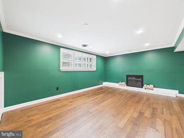 9201 CHERRYTREE DR, Alexandria, VA 22309