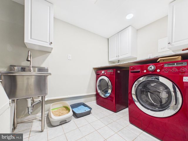 9201 CHERRYTREE DR, Alexandria, VA 22309