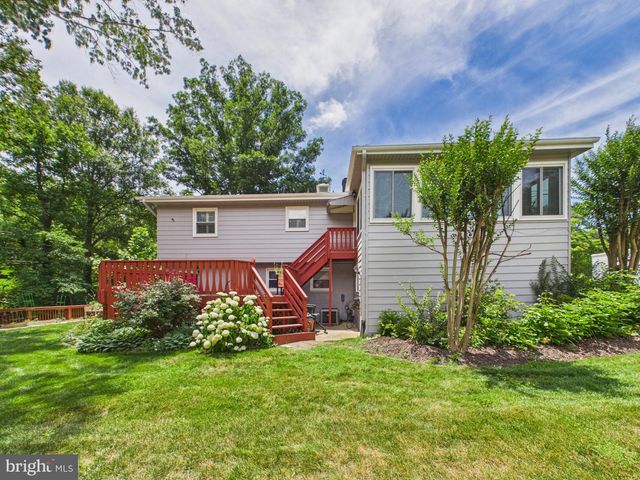 9201 CHERRYTREE DR, Alexandria, VA 22309