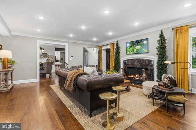 1212 LENOX RD, Jenkintown, PA 19046