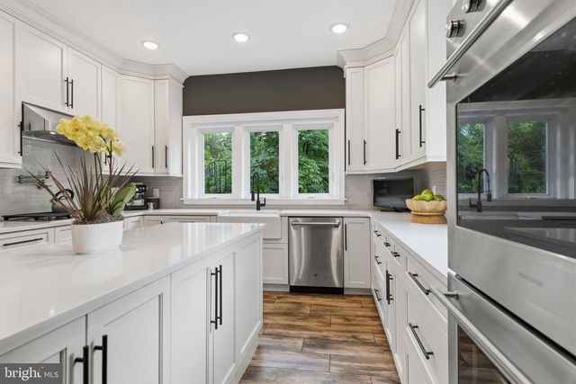 1212 LENOX RD, Jenkintown, PA 19046