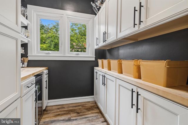 1212 LENOX RD, Jenkintown, PA 19046