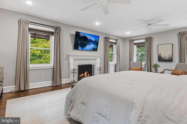 1212 LENOX RD, Jenkintown, PA 19046
