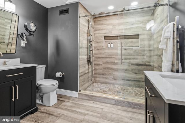 1212 LENOX RD, Jenkintown, PA 19046