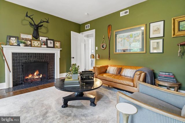 1212 LENOX RD, Jenkintown, PA 19046