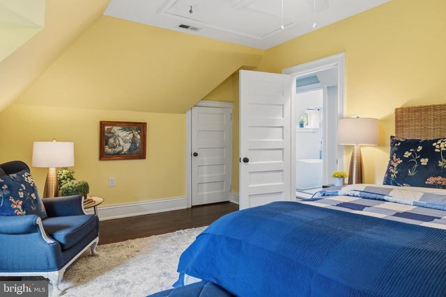 1212 LENOX RD, Jenkintown, PA 19046